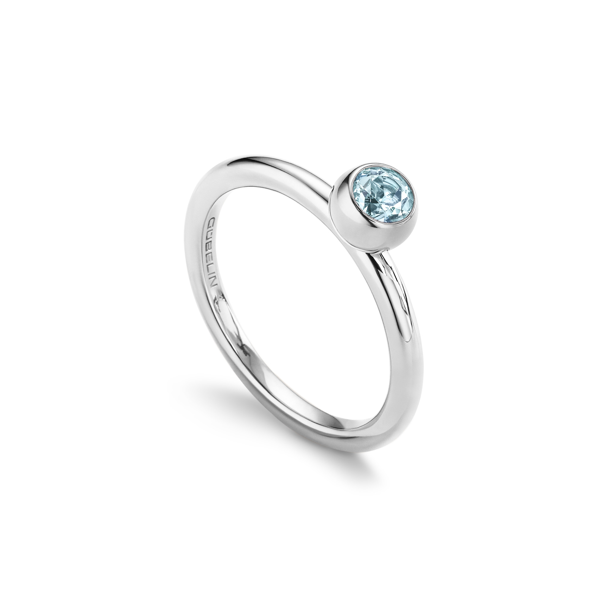 Ring with aquamarine