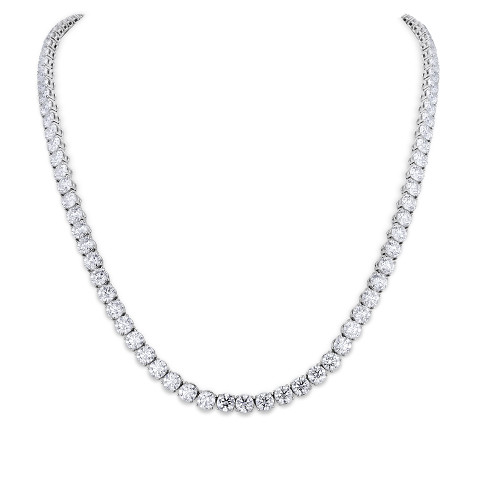 Necklace with diamonds