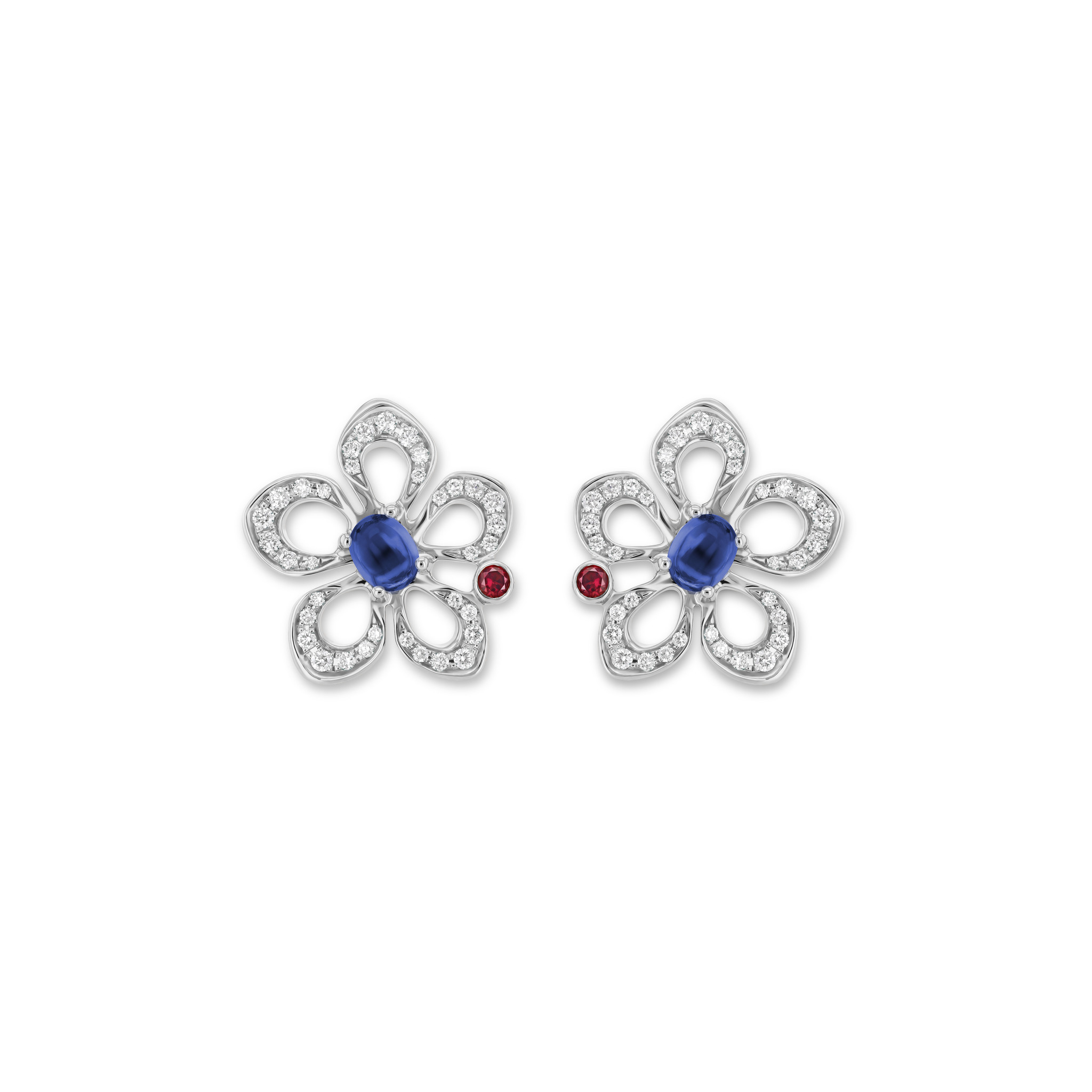 Earrings with sapphires