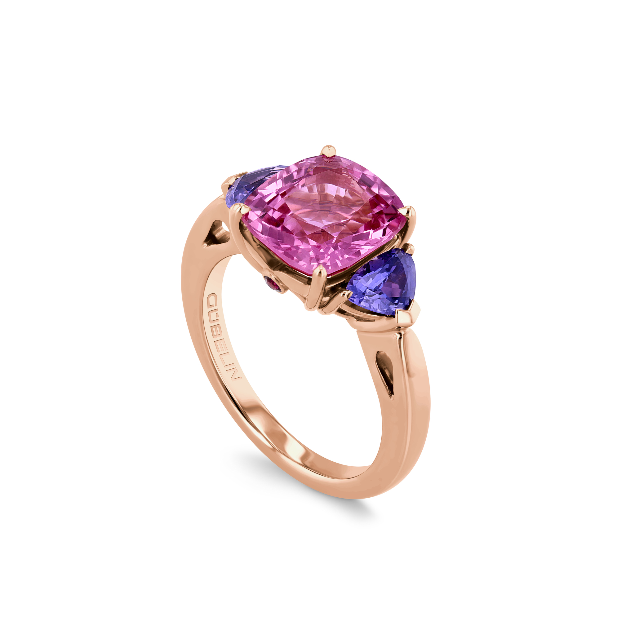 Ring with spinel